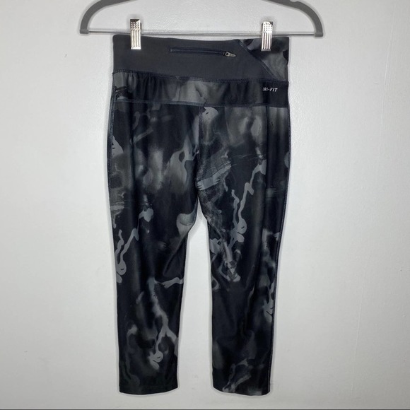 Nike Running Black and Grey Capri Leggings - Picture 6 of 8